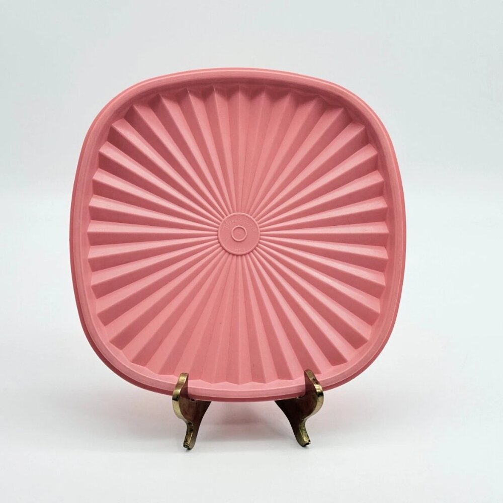 Vintage Pink TUPPERWARE Servalier Replacement Lid #837 FOR 8" Bowls #836 & #2512